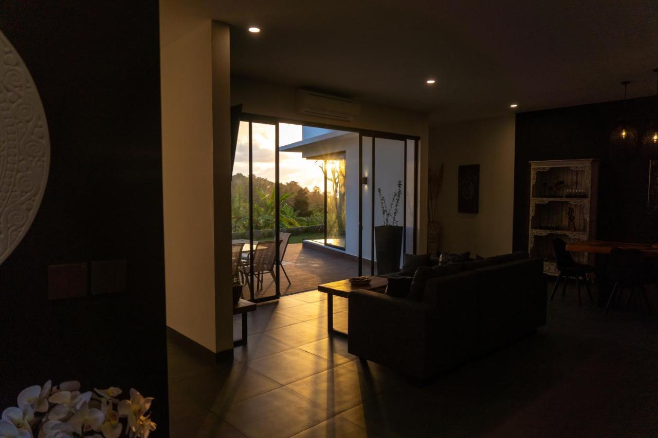 Balisen Luxury Villas Jasri Exterior photo